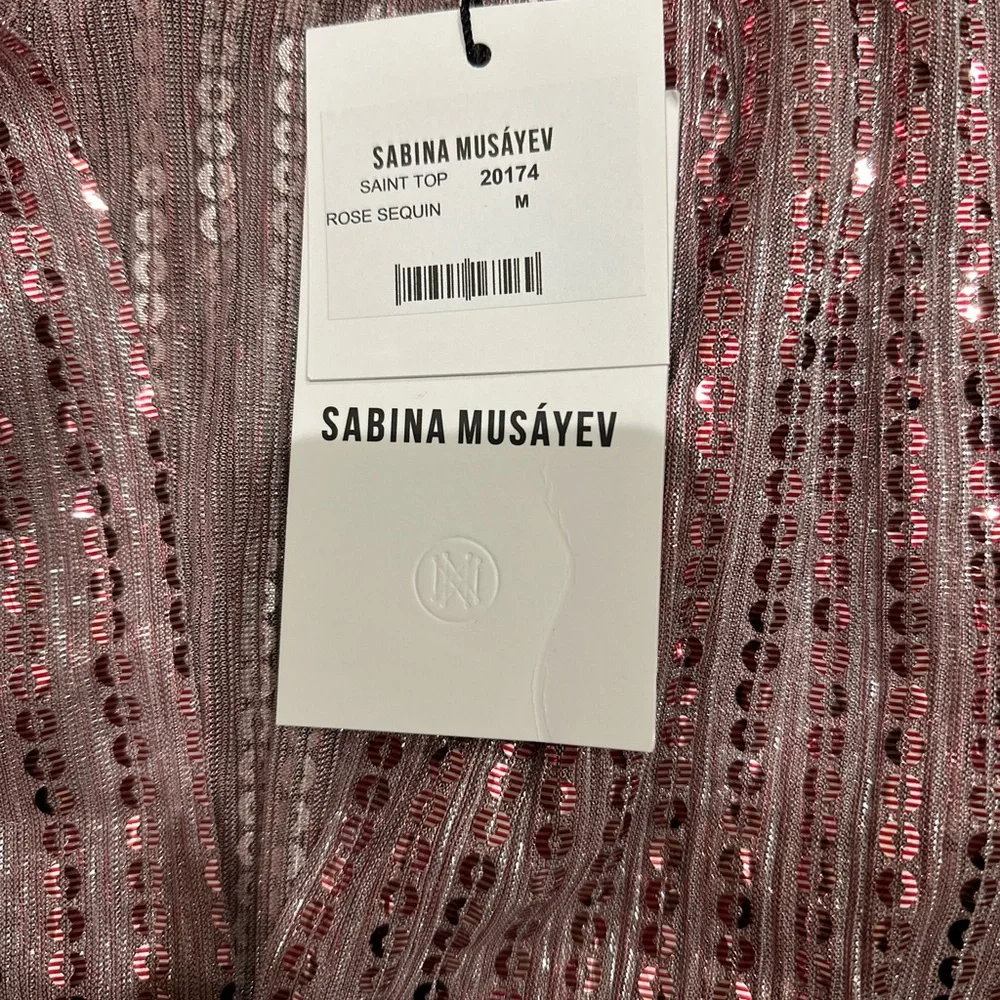 NWT Sabina Musayev X Revolve pink sequin top women’s size Medium 💕 - SOLD OUT‼️ - Picture 4 of 5